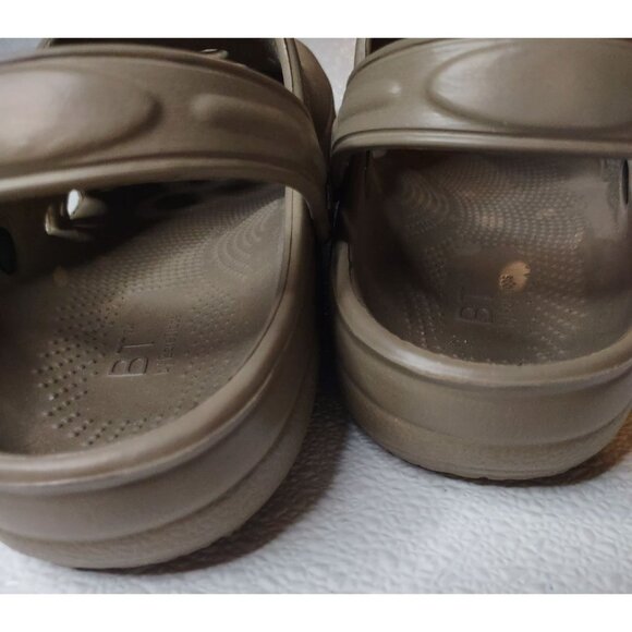 BT by Baretraps Alex Unisex Khaki Clogs Size XXL  Men (11/12) Women (13/14) NWT - Picture 3 of 10